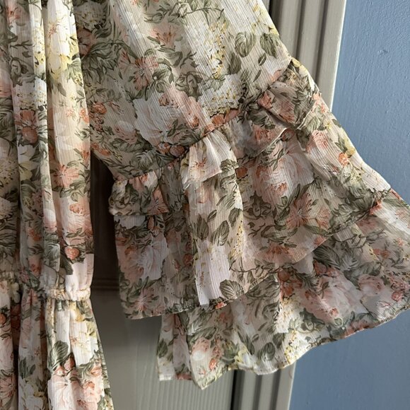 EASEL Los Angeles Ruffled Sleeve Dress Faded Sage Floral Size L - Picture 3 of 5